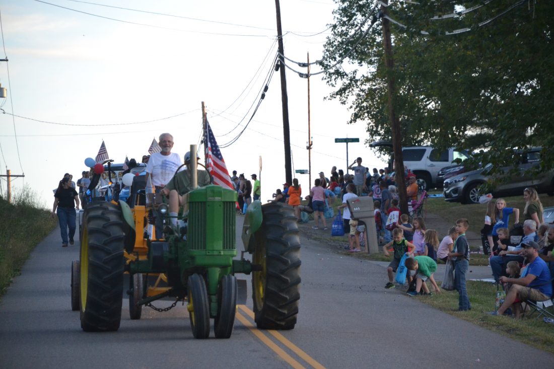 Parading through Barlow News, Sports, Jobs Marietta Times